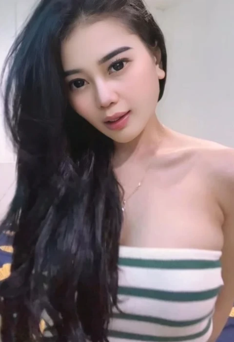 Deshi photo 1, asian, average, black hair, 167 cm, 50 kg, Large bust, Hong Kong
