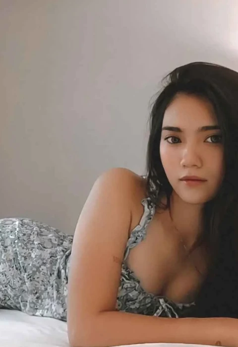 Gina photo 1, asian, average, black hair, 165 cm, 49 kg, Large bust, Hong Kong