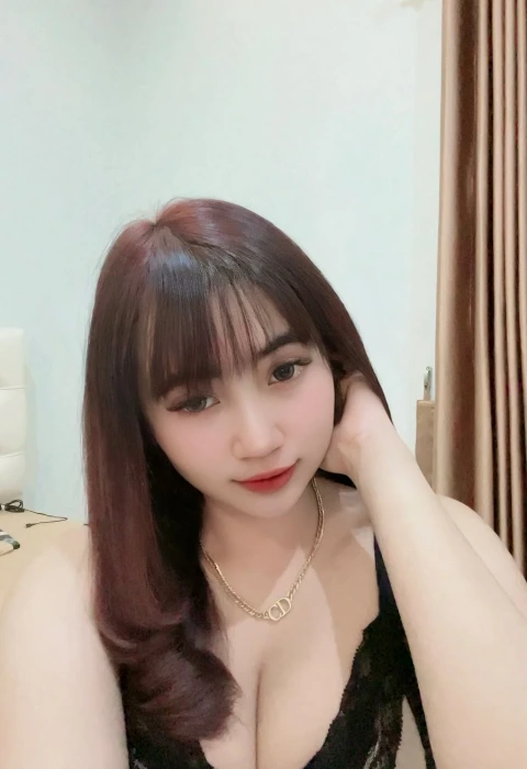 Chika photo 1, asian, petite, brunette, 168 cm, 49 kg, Small bust, Hong Kong