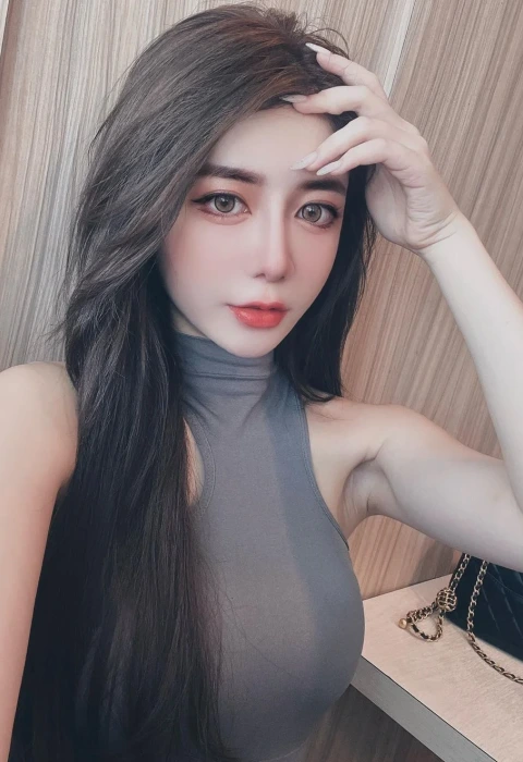 Mary photo 1, asian, athletic, black hair, 162 cm, 48 kg, Medium bust, Hong Kong
