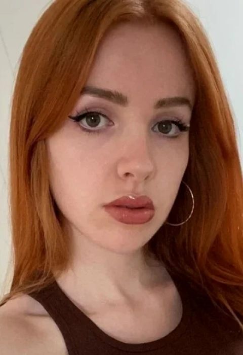 Lunaceline photo 1, european, athletic, red hair, 168 cm, 60 kg, Large bust, Hong Kong