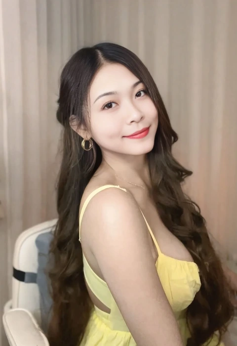 Cintyaa photo 1, asian, curvy, brunette, 166 cm, 51 kg, Medium bust, Hong Kong