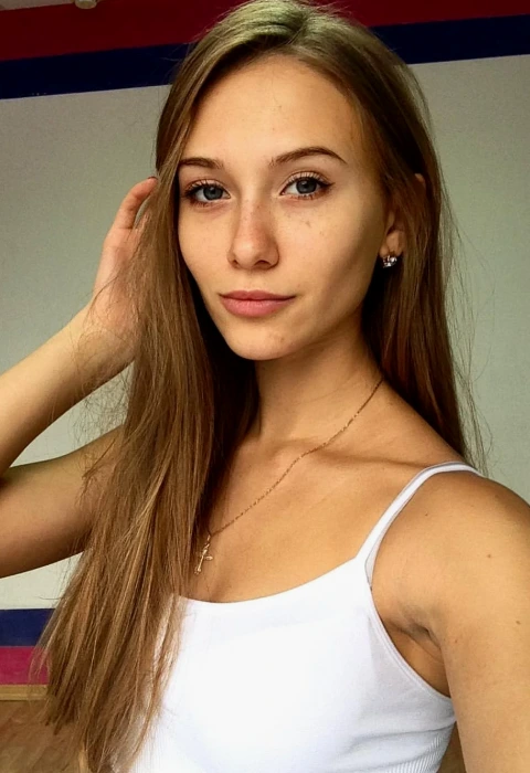 Darla photo 1, european, athletic, blonde hair, 169 cm, 53 kg, Small bust, Hong Kong