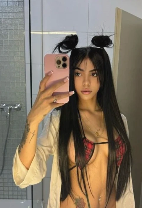 Angelina photo 1, asian, athletic, black hair, 167 cm, 56 kg, Small bust, Hong Kong