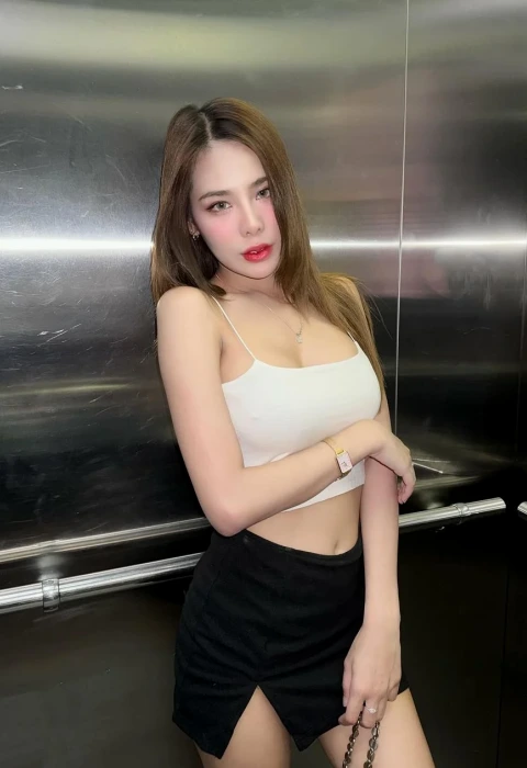 Agnes photo 1, asian, curvy, brunette, 167 cm, 55 kg, Large bust, Hong Kong