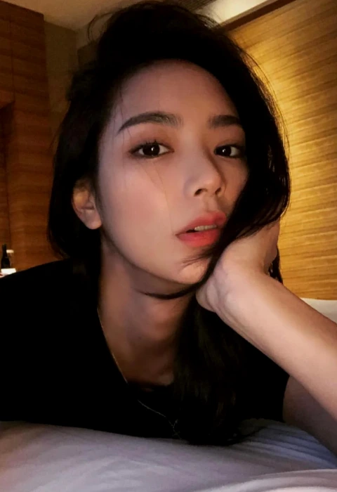 Eunji photo 1, asian, athletic, brunette, 160 cm, 49 kg, Small bust, Hong Kong