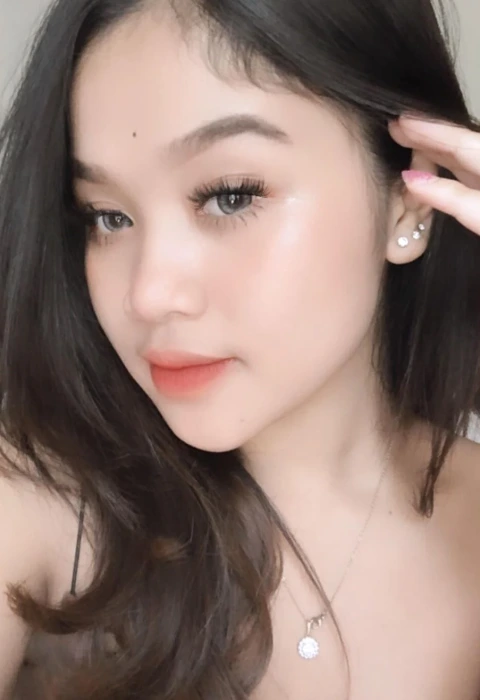 Vini photo 1, asian, athletic, black hair, 165 cm, 56 kg, Small bust, Hong Kong