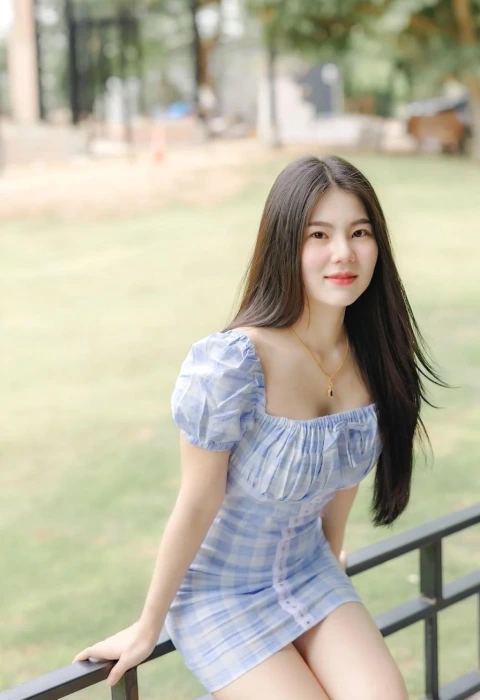 Tiara photo 1, asian, average, brunette, 170 cm, 50 kg, Large bust, Hong Kong