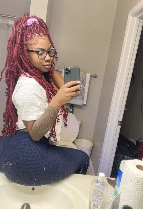 Ariel photo 1, ebony, curvy, 164 cm, 45 kg, Medium bust, Hong Kong