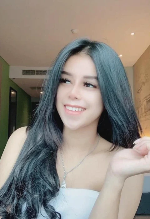 Elina photo 1, asian, average, black hair, 150 cm, 47 kg, Small bust, Hong Kong