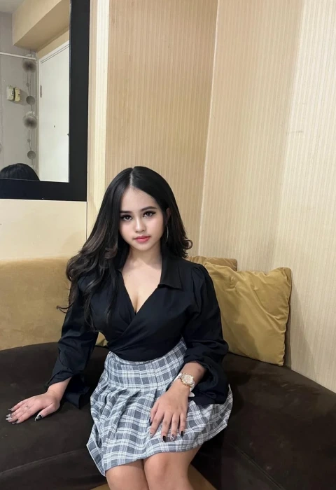 Belindaa photo 1, asian, petite, black hair, 165 cm, 52 kg, Large bust, Hong Kong